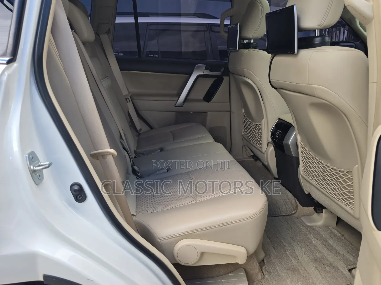 Toyota Land Cruiser Prado 2018 White