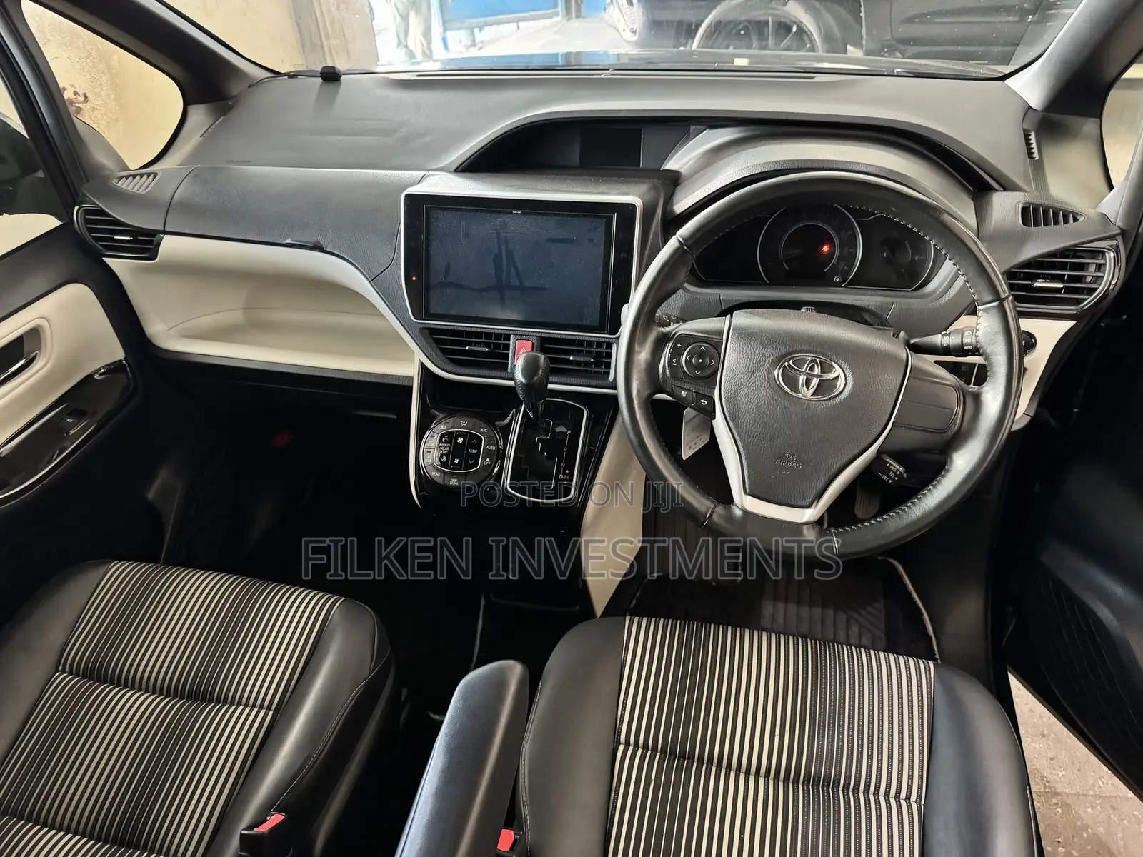 Toyota Noah 2.0 FWD (7 Seater) 2020 Black