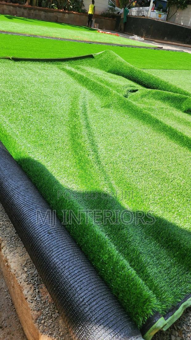 Premium Lawn Carpet for Residential Landscaping