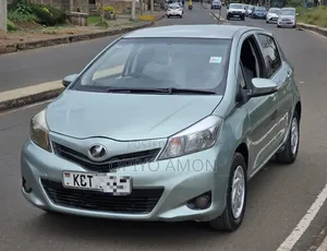 Toyota Vitz 2011 Green