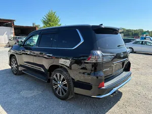 Lexus LX 2021 Black