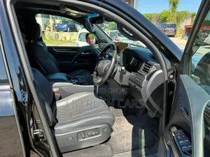 Lexus LX 2021 Black
