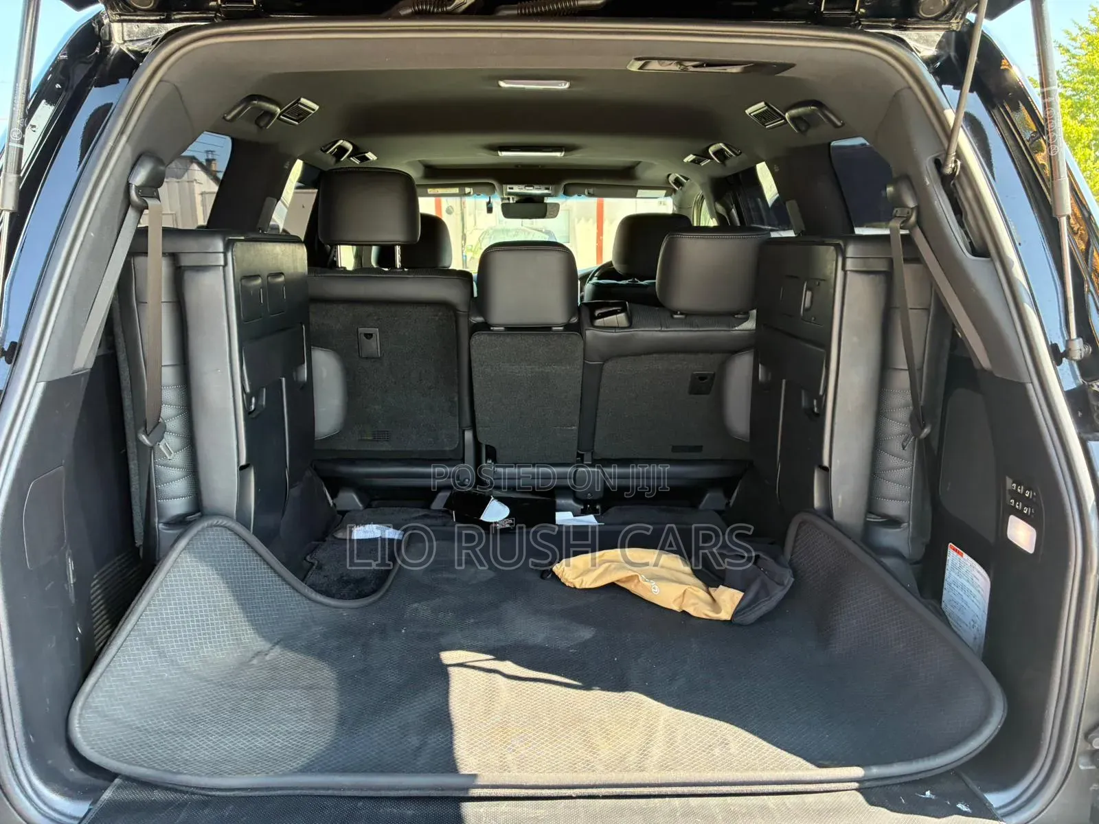 Lexus LX 2021 Black
