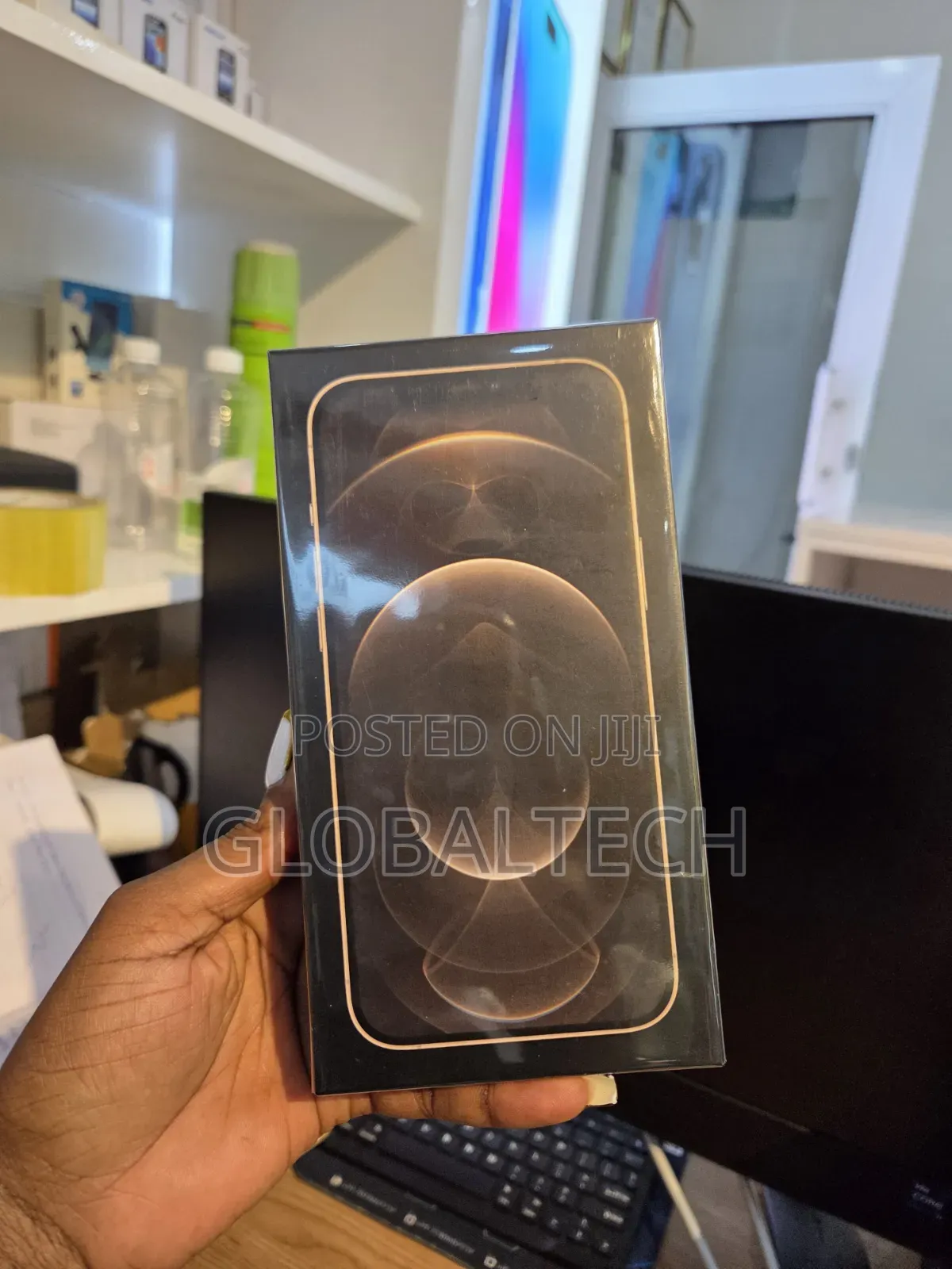 New Apple iPhone 12 Pro Max 256 GB Gold