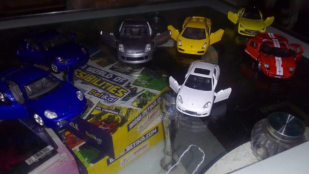 Diecast Toy Cars Collection - thumbnail 3