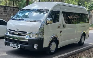 Toyota HiAce 2019 White