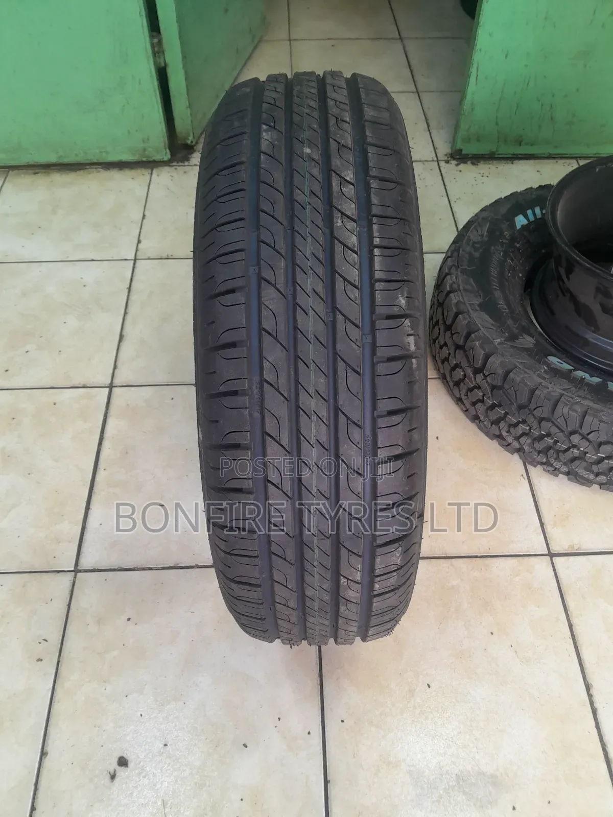 235/55r19 Boto