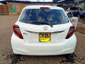 Toyota Vitz 2015 White