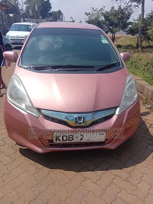 Honda Fit 2013 Pink