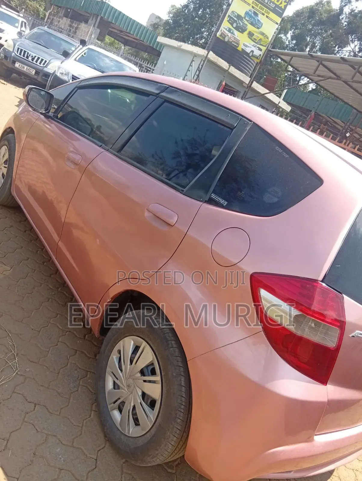 Honda Fit 2013 Pink
