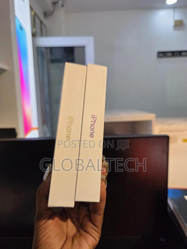 New Apple iPhone 14 Pro Max 256 GB Gold - thumbnail 5