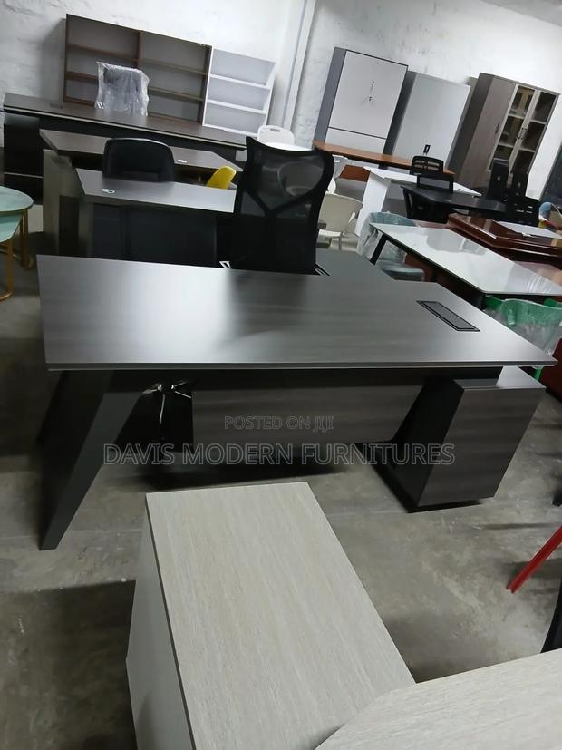 Wooden Grain L-Shaped Reception - thumbnail 2