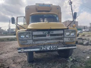 Isuzu HTR Lorry 1988