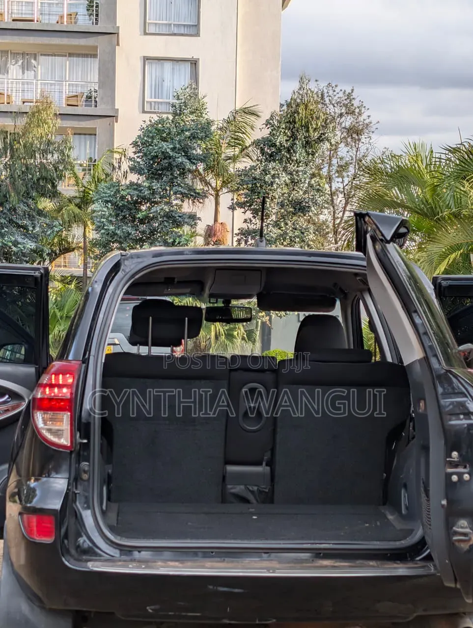 Toyota RAV4 2010 Black