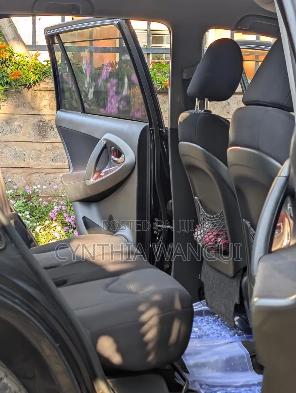 Toyota RAV4 2010 Black