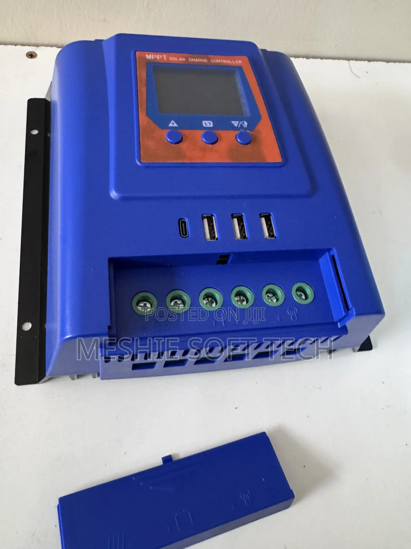 MPPT Charge Controller 40a