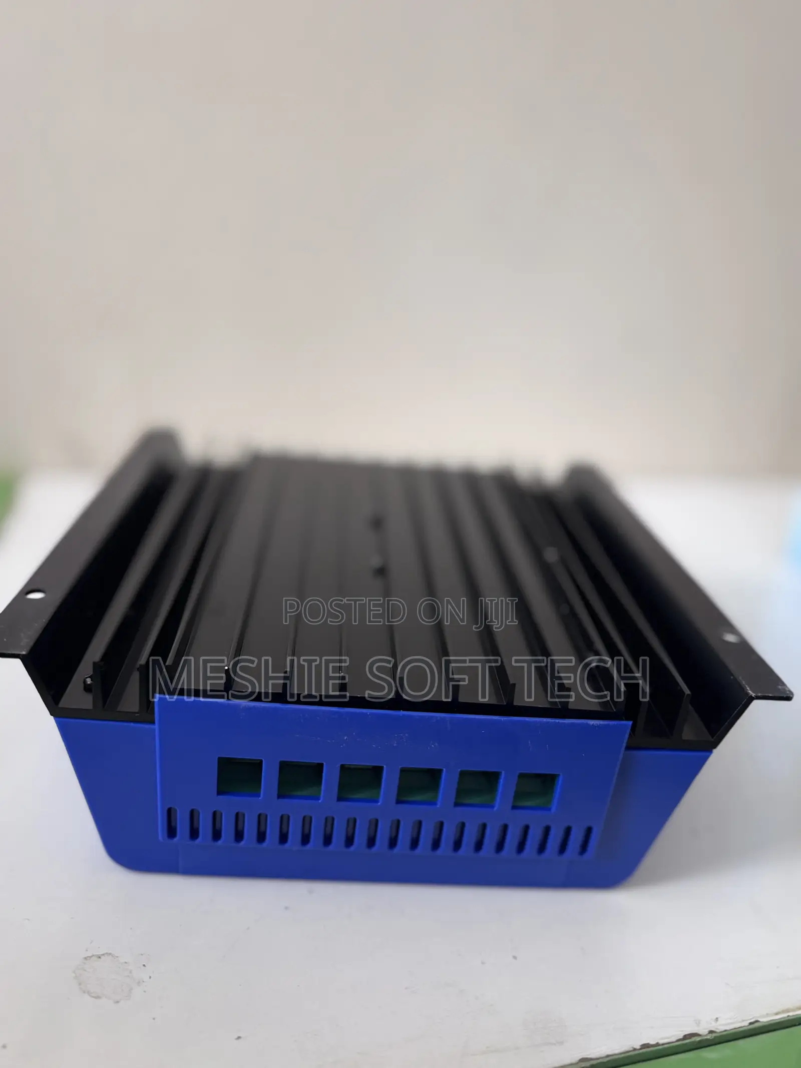 MPPT Charge Controller 40a