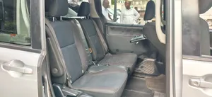 Toyota Noah 2017 Silver