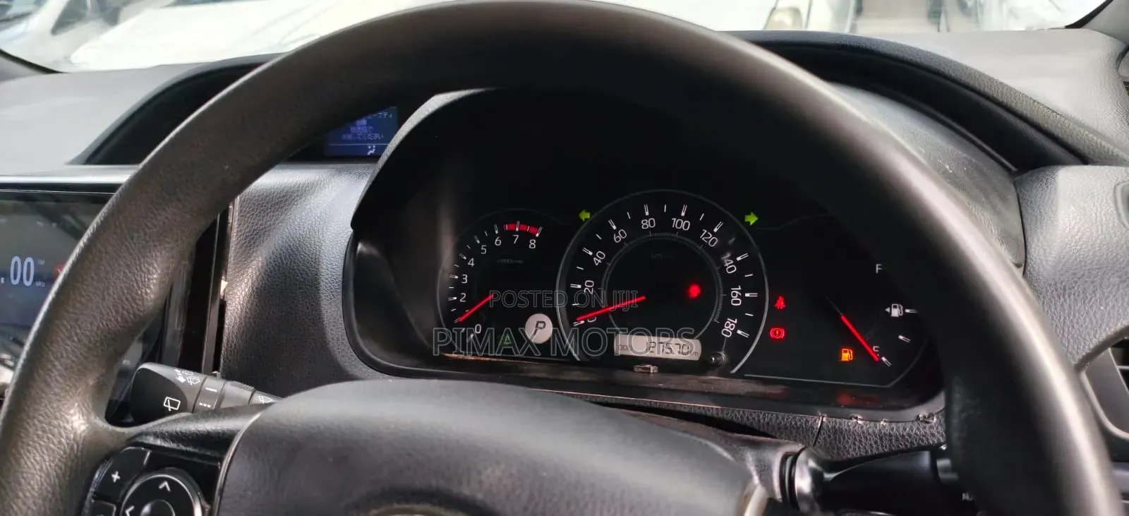 Toyota Noah 2017 Silver