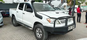 Toyota Hilux 2008 White