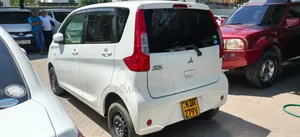 Mitsubishi EK Wagon 2017 White
