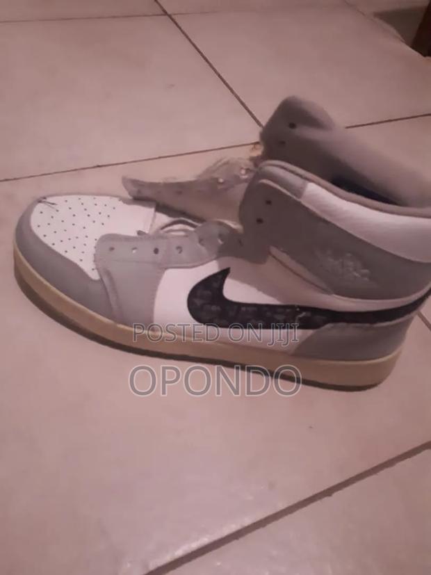 Jordan 1's - thumbnail 2
