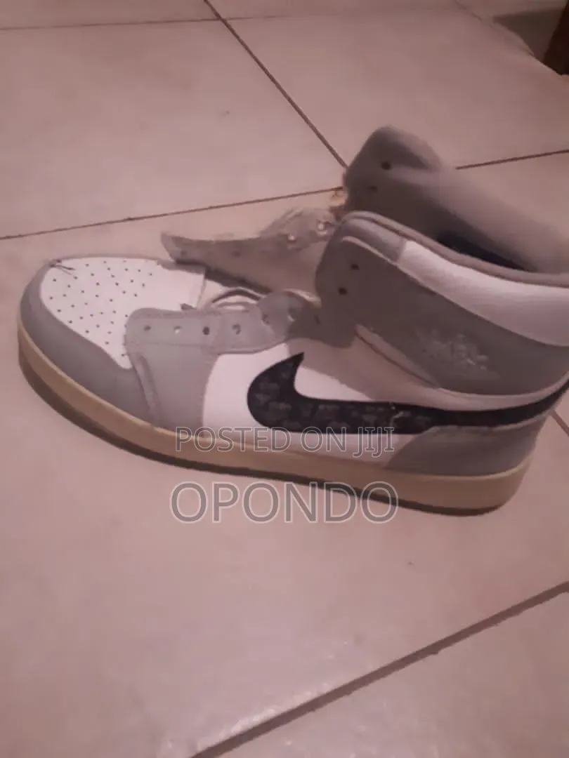Jordan 1's