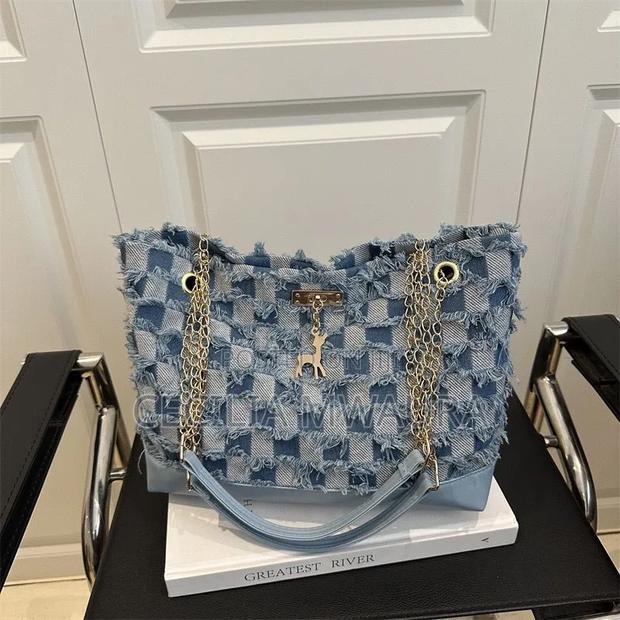 Ladies Hand Bags Available - thumbnail 4