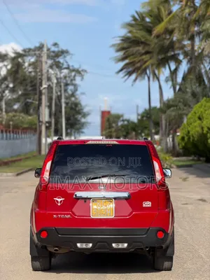 Nissan X-Trail 2013 Red