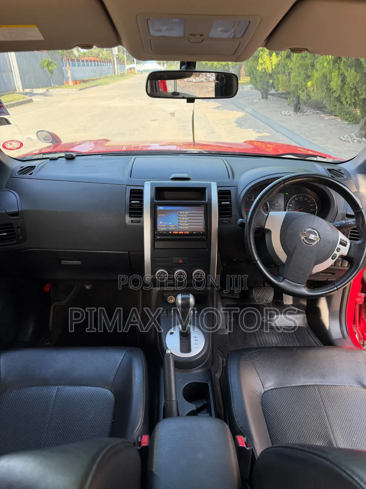 Nissan X-Trail 2013 Red