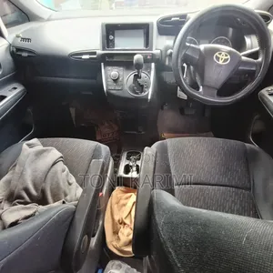 Toyota Wish 2014 Gray