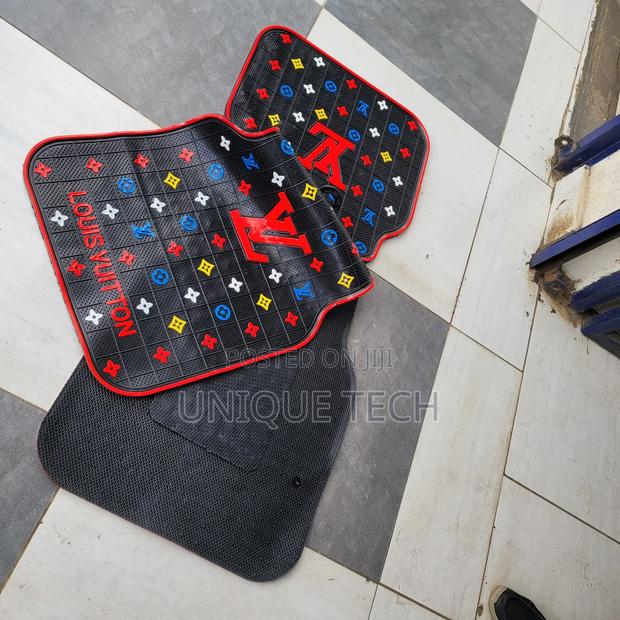 Louis Vuitton Car Mats (5pcs) - thumbnail 2