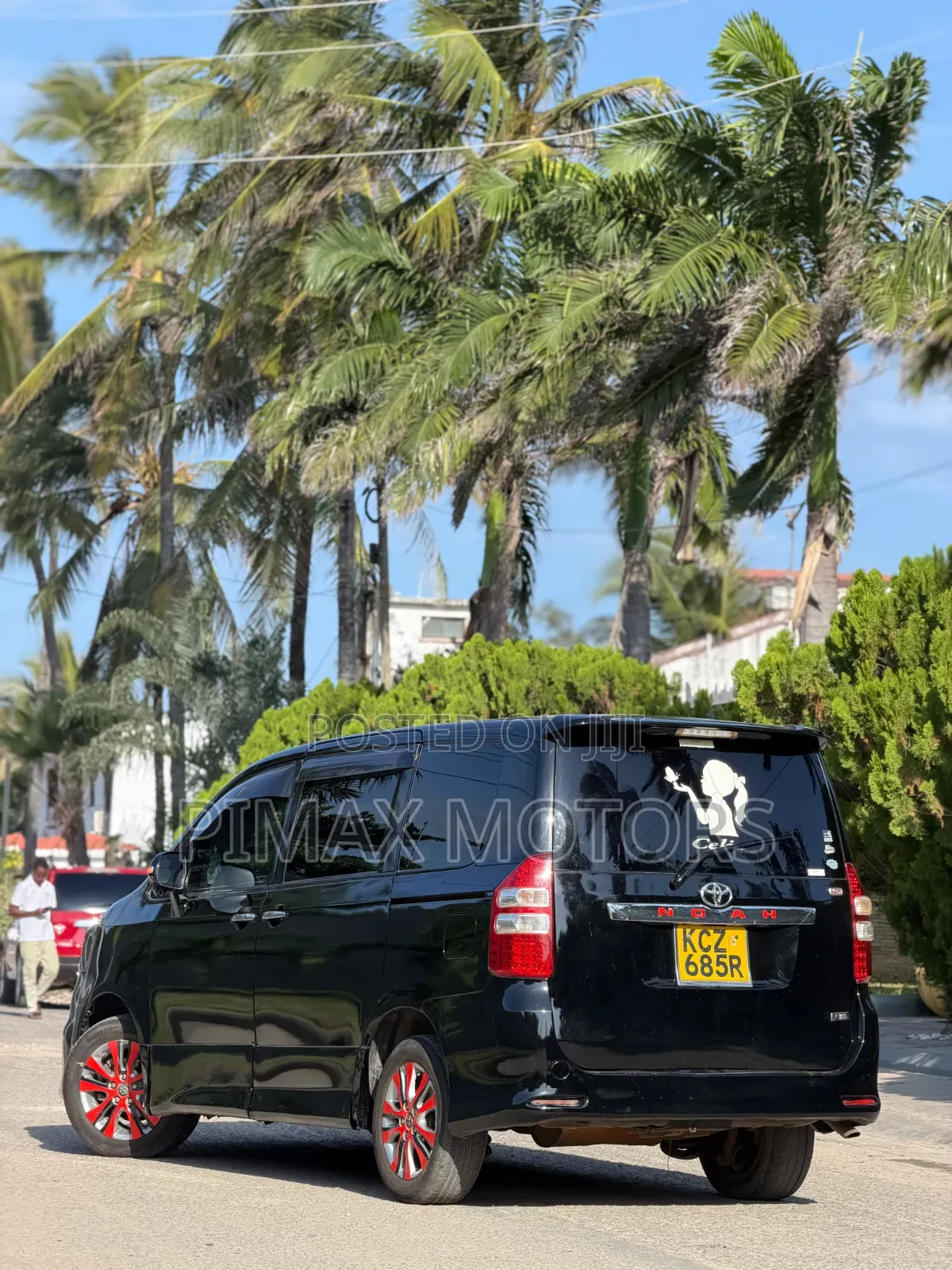 Toyota Noah 2013 Black