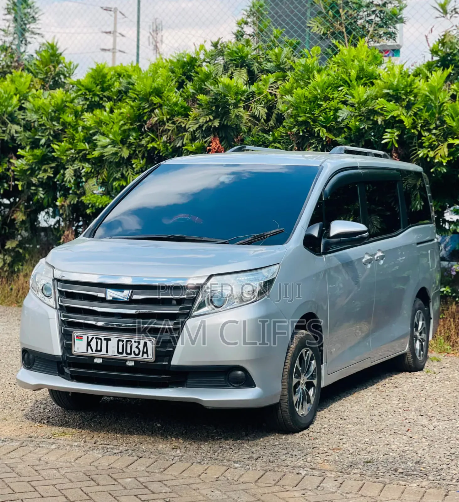 Toyota Noah 2018 Gray