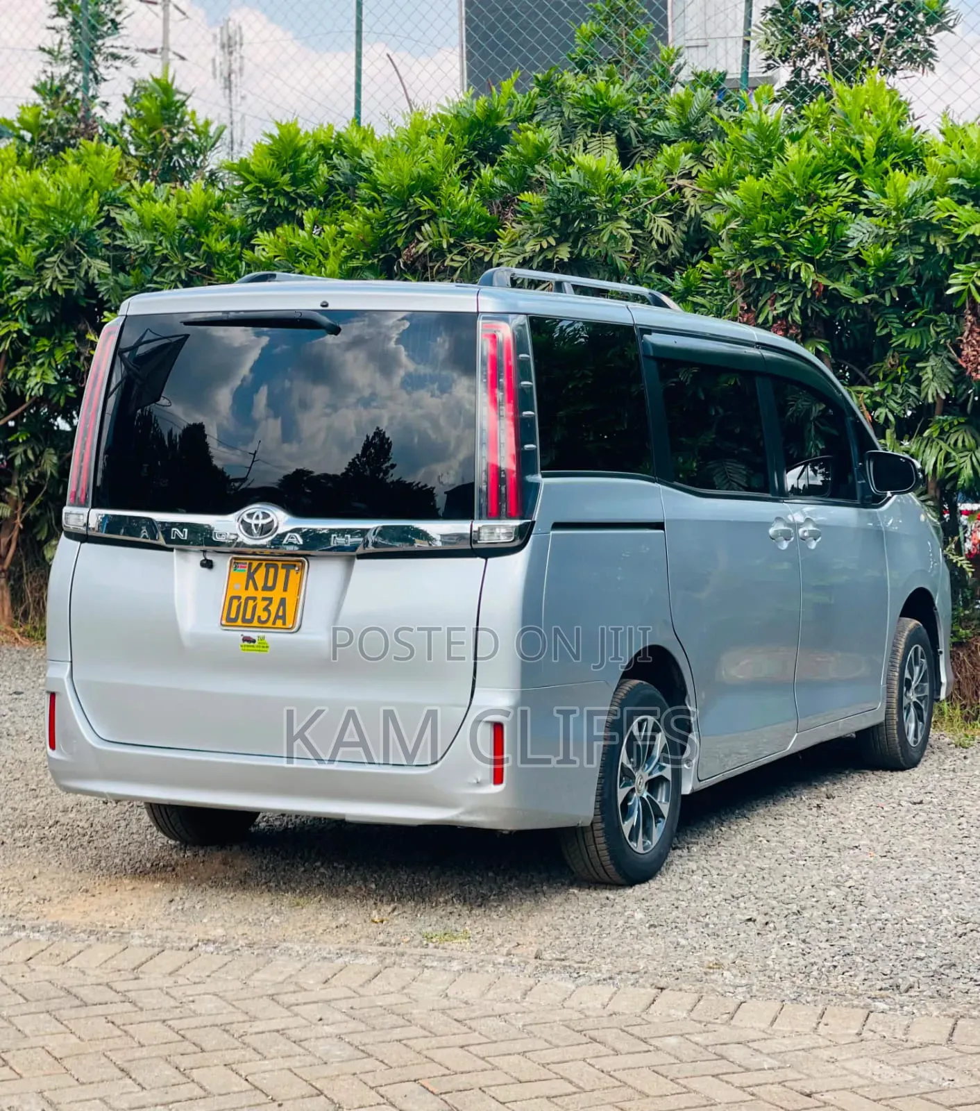 Toyota Noah 2018 Gray