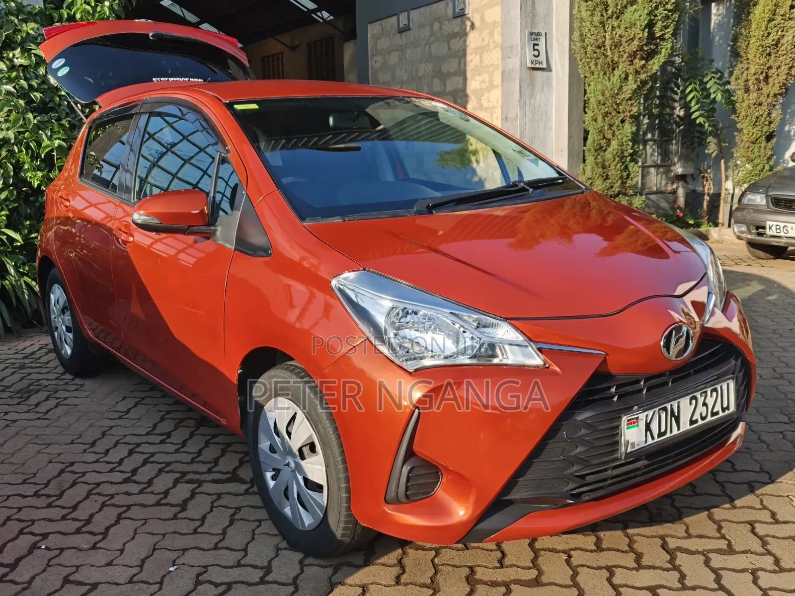 Toyota Vitz 2018 Orange