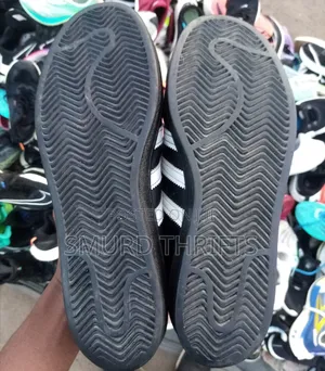 Adidas Superstar