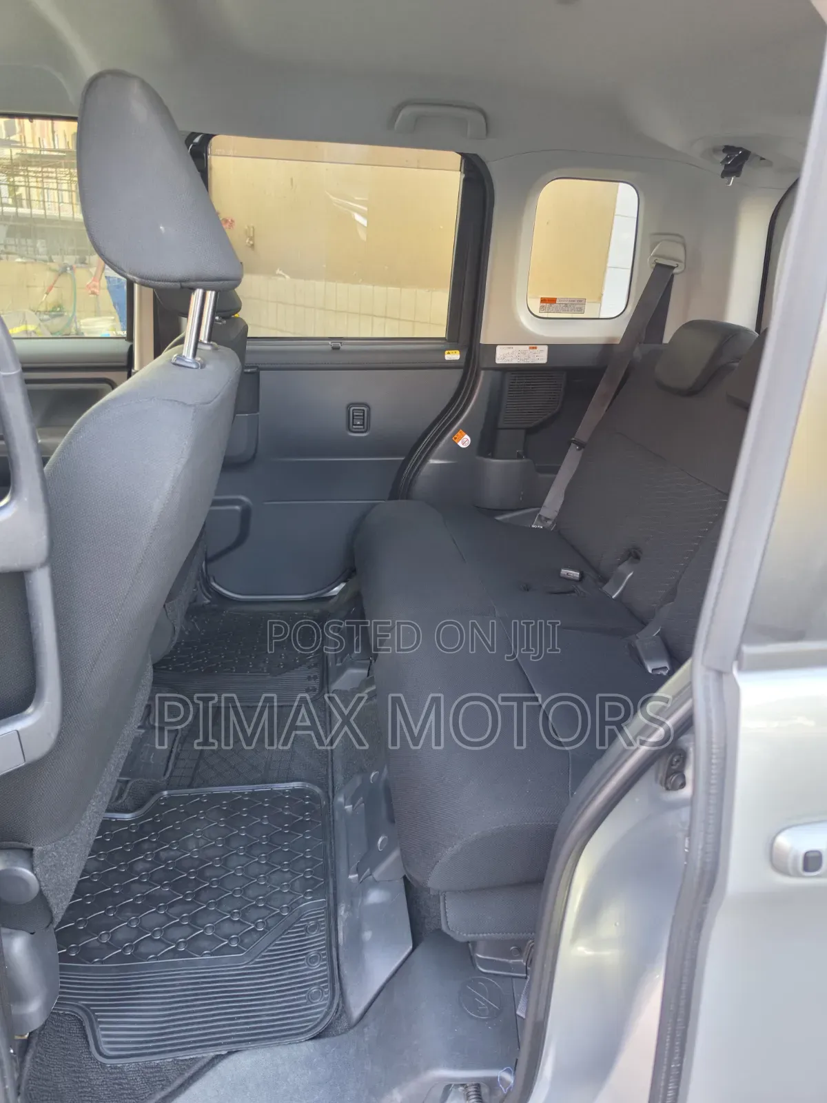 Toyota Roomy 2019 Silver