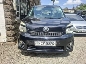 Toyota Voxy 2013 Matt Black