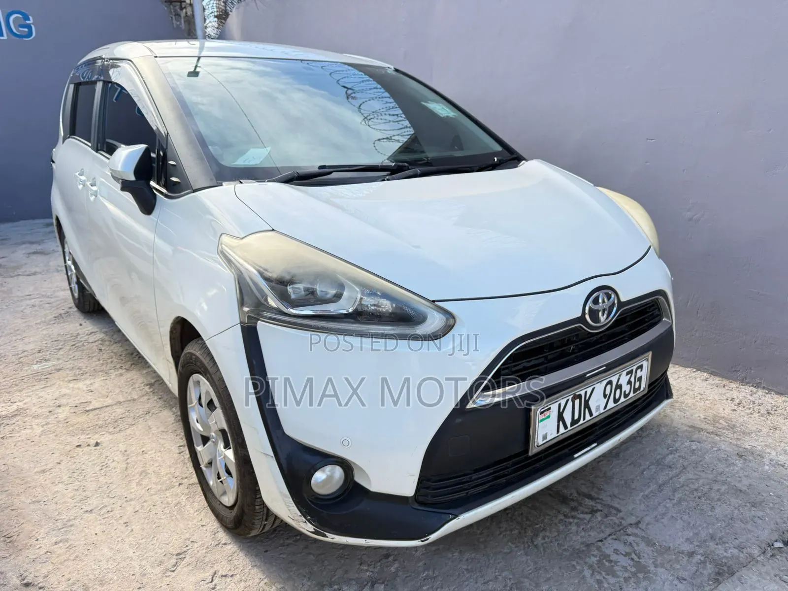 Toyota Sienta 2016 White