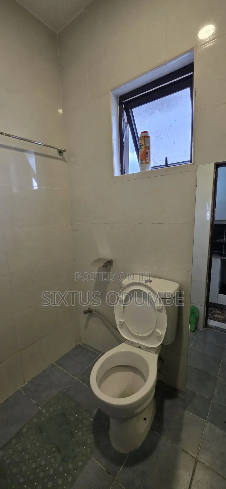 Clean Appartment Airbnb at Luxore Apartments, Chady Road, Near Jkia