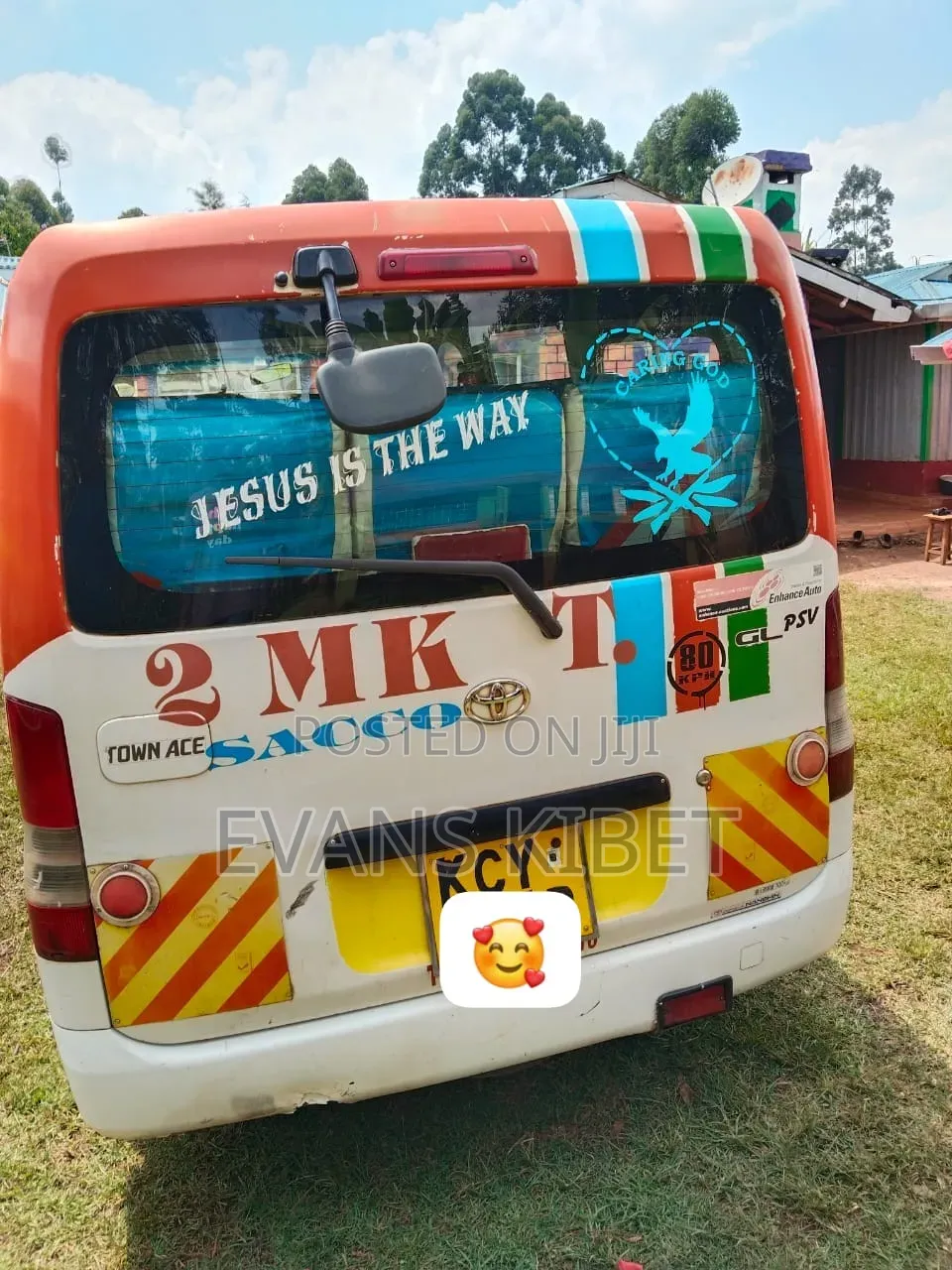 Toyota HiAce 2019 White