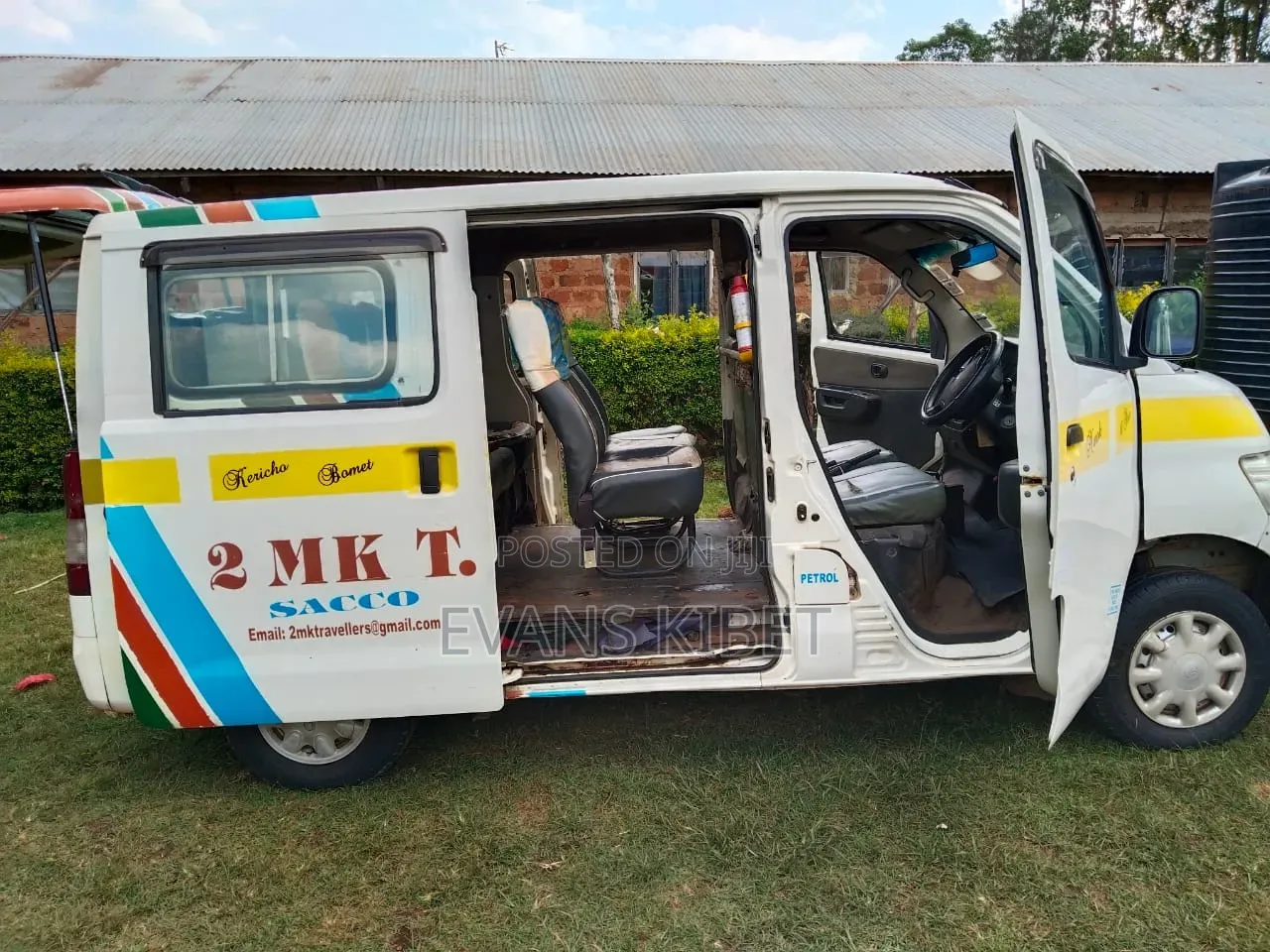 Toyota HiAce 2019 White