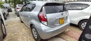 Toyota Aqua 2017 Silver