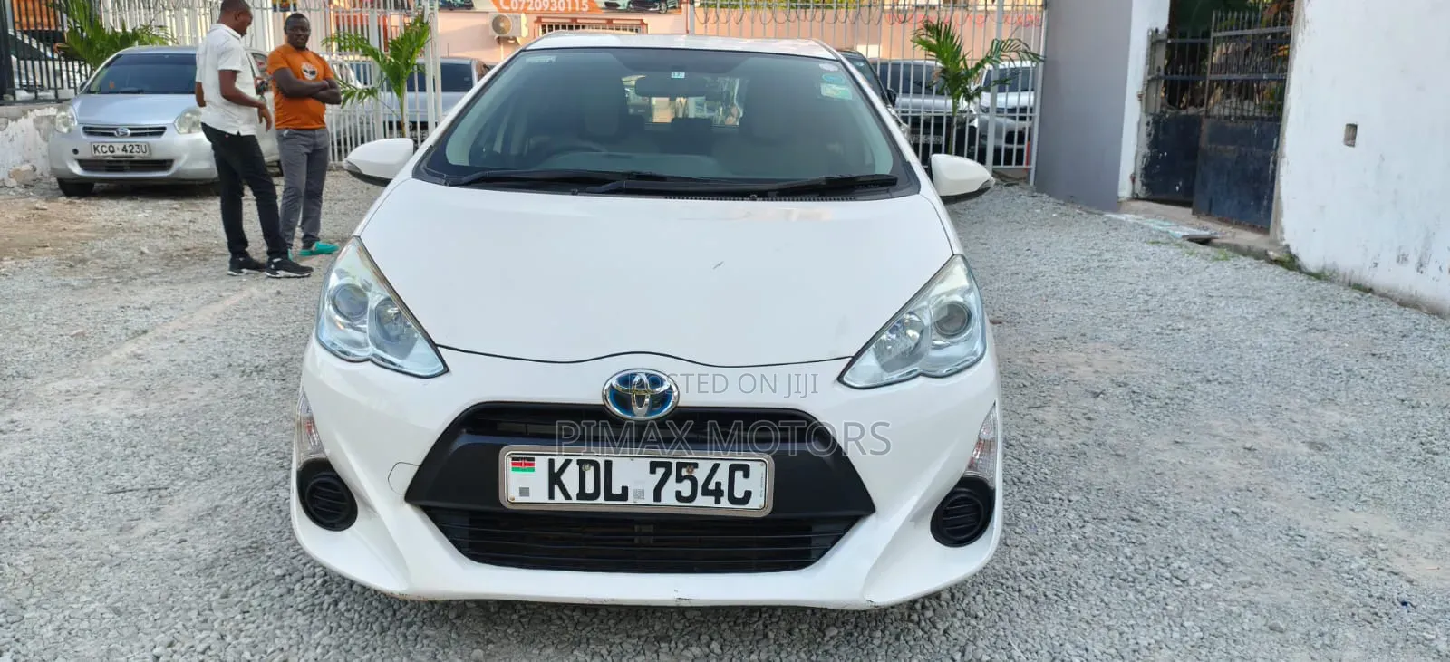 Toyota Aqua 2016 White