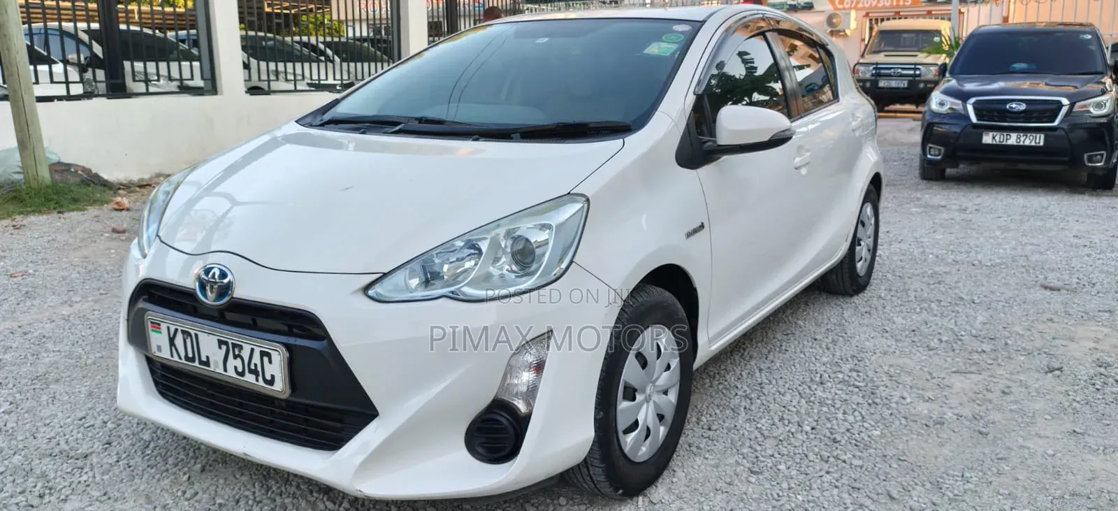Toyota Aqua 2016 White