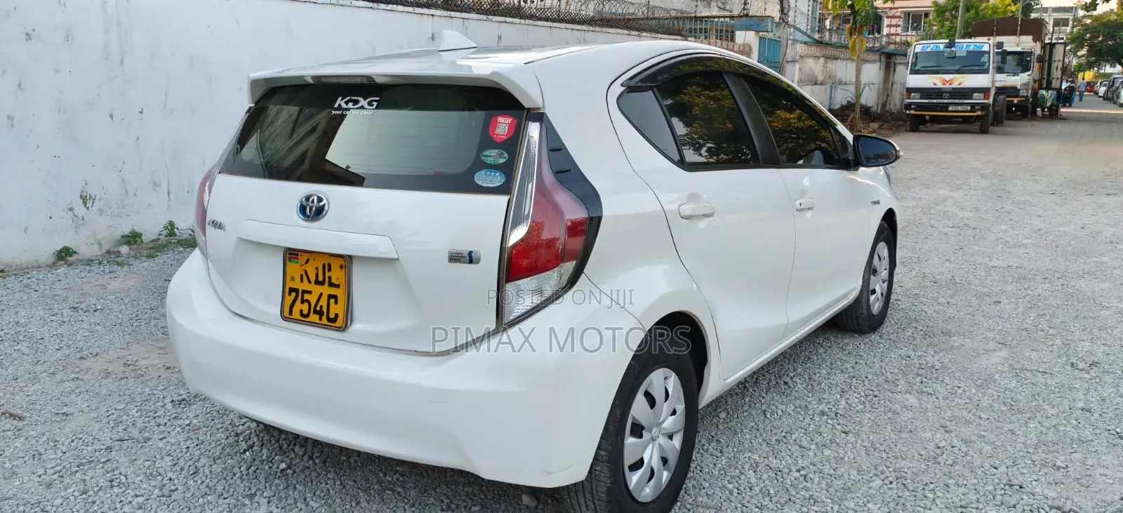 Toyota Aqua 2016 White