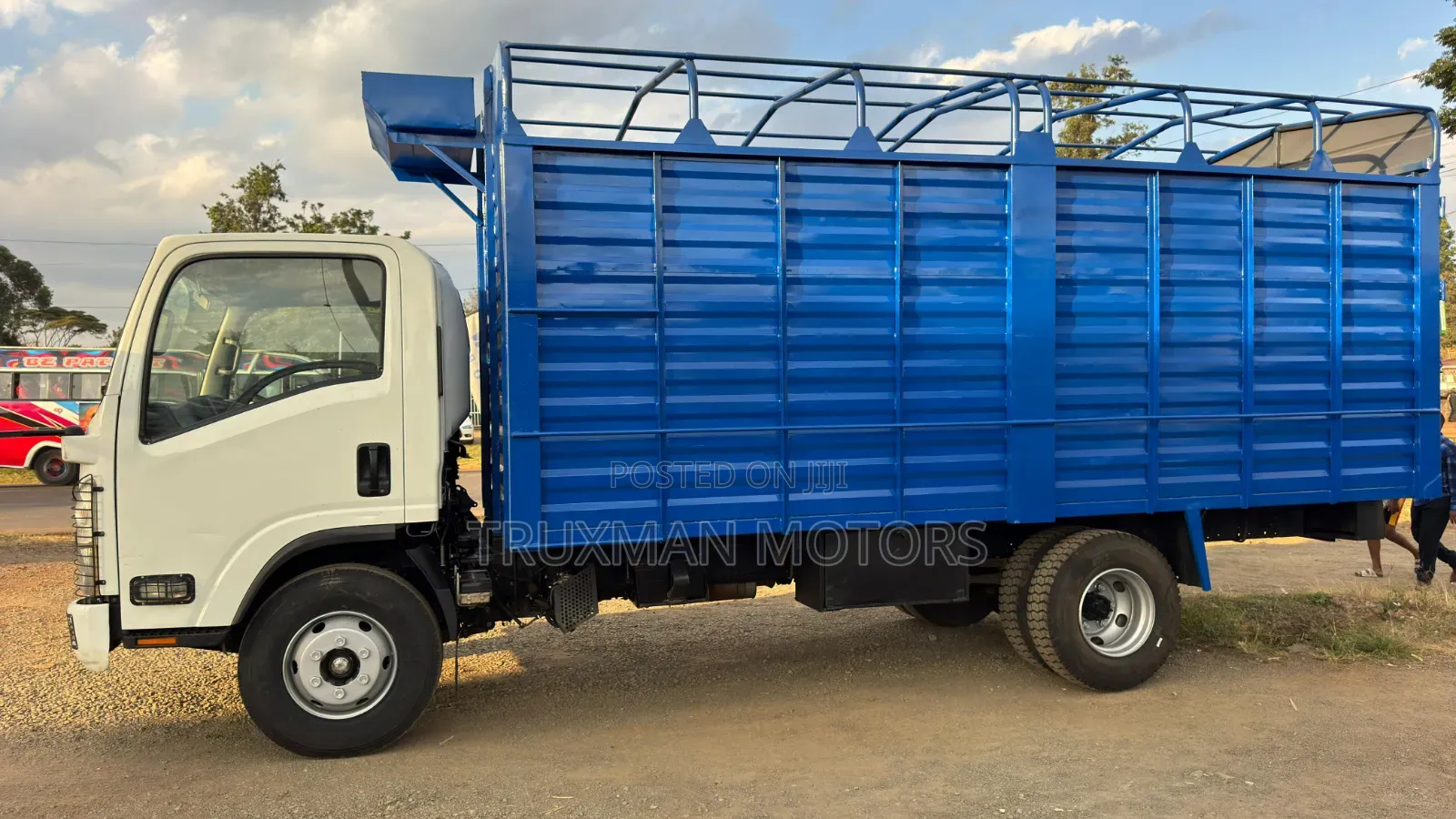 Isuzu NQR Open 2023 White