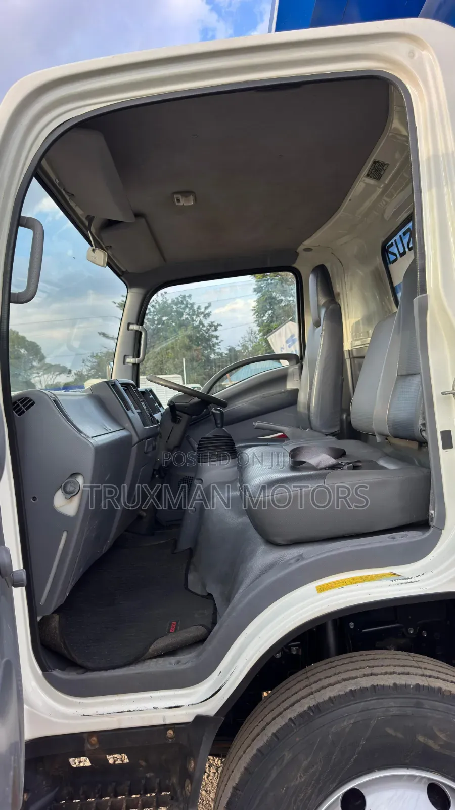 Isuzu NQR Open 2023 White