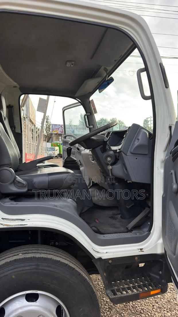 Isuzu NQR Open 2023 White - thumbnail 14